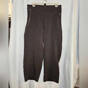 G90. Athleta Retroplush Straight Leg Pant in Black - Size M